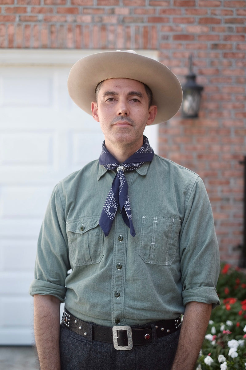 vintage bandanna 1930-40s Brotherhood 紺色 vintage bandanna 1930-40s Brotherhood 紺色 【公式通販】