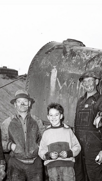 {The Rite Stuff} Titan 11 oz. Loopwheel Double-V Afterhood Sweatshirt (Garment-dyed Blue)