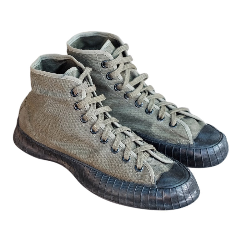 Vintage} WWII Endicott-Johnson women's US Army sneakers,