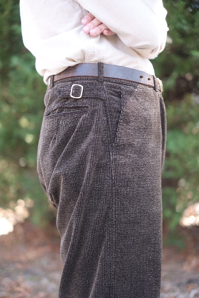 {Pre-order for Dec. '26} Arkham 'Tweeduroy' 7.5-wale Discharge-printed Corduroy Trousers (Brown)